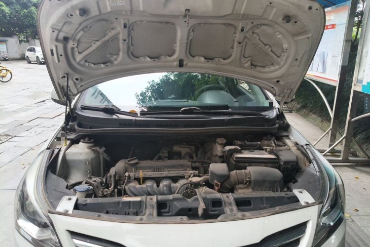 Used Hyundai Verna (older generation) 2016 1.4L Automatic Smart GLS Engine Bay