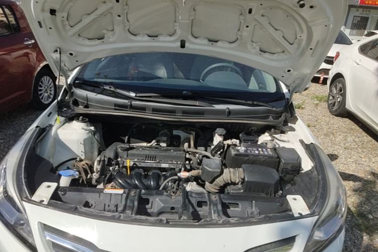 Used Hyundai Verna (older generation) 2016 1.4L Manual Smart GLS Trim Engine Bay