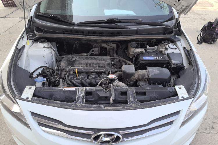 Used Hyundai Verna (older generation) 2016 1.4L Manual Smart GLS Trim Engine Bay