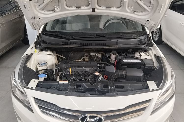 Used Hyundai Verna (older generation) 2016 1.4L Automatic Smart GLS Engine Bay