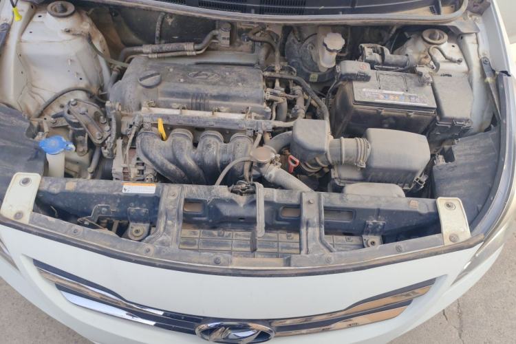 Used Hyundai Verna (older generation) 2016 1.4L Automatic Smart GLS Engine Bay
