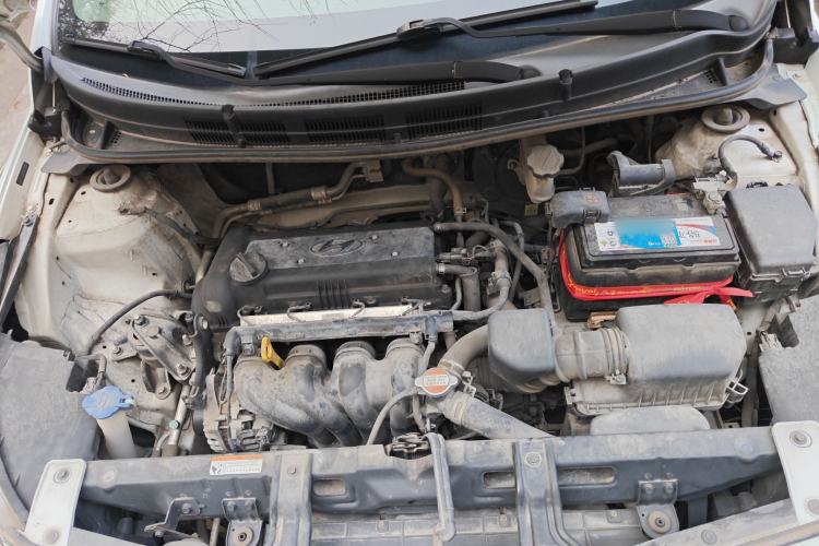 Used Hyundai Verna (older generation) 2016 1.4L Manual Smart GLS Trim Engine Bay