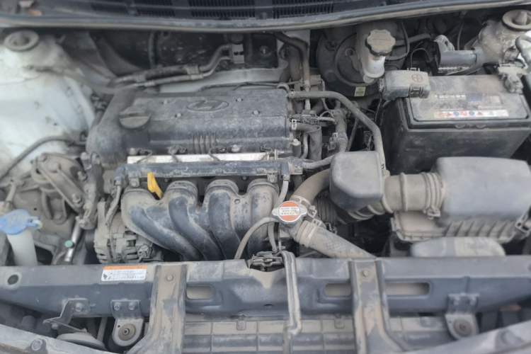 Used Hyundai Verna (older generation) 2016 1.4L Manual Smart GLS Trim Engine Bay