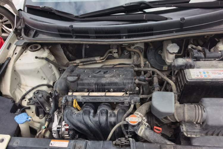 Used Hyundai Verna (older generation) 2016 1.4L Automatic Smart GLS Engine Bay