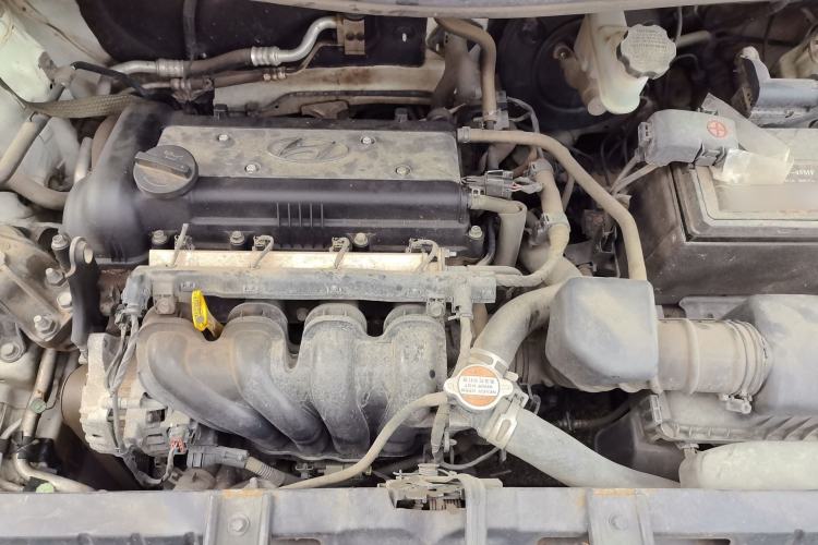 Used Hyundai Verna (older generation) 2016 1.4L Manual Fashion GS Engine Bay