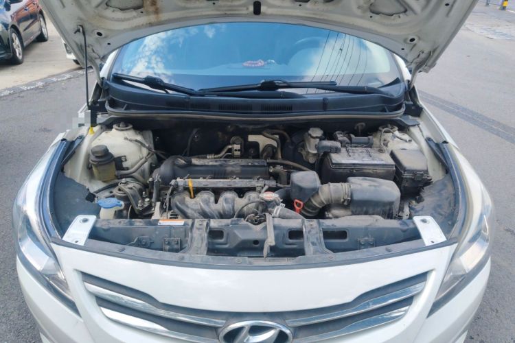 Used Hyundai Verna (older generation) 2016 1.4L Automatic Smart GLS Engine Bay
