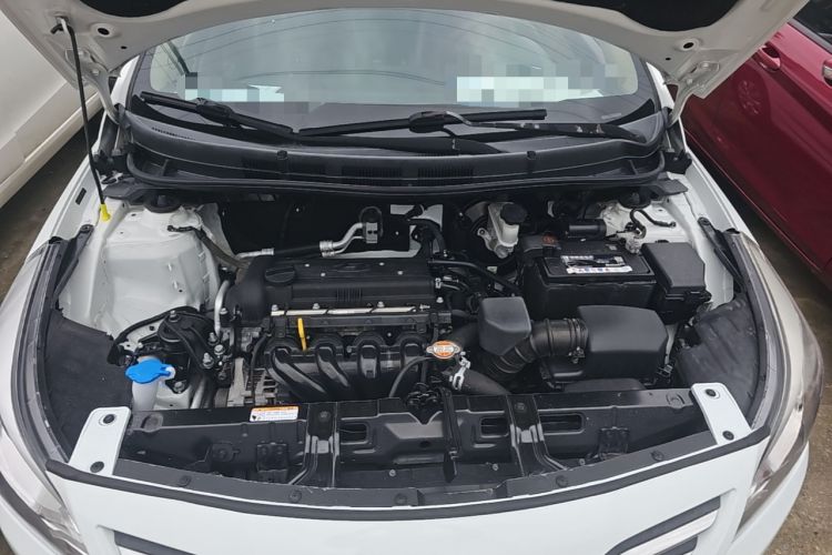 Used Hyundai Verna (older generation) 2016 1.4L Manual Smart GLS Trim Engine Bay