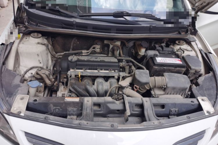 Used Hyundai Verna (older generation) 2016 1.4L Automatic Smart GLS Engine Bay