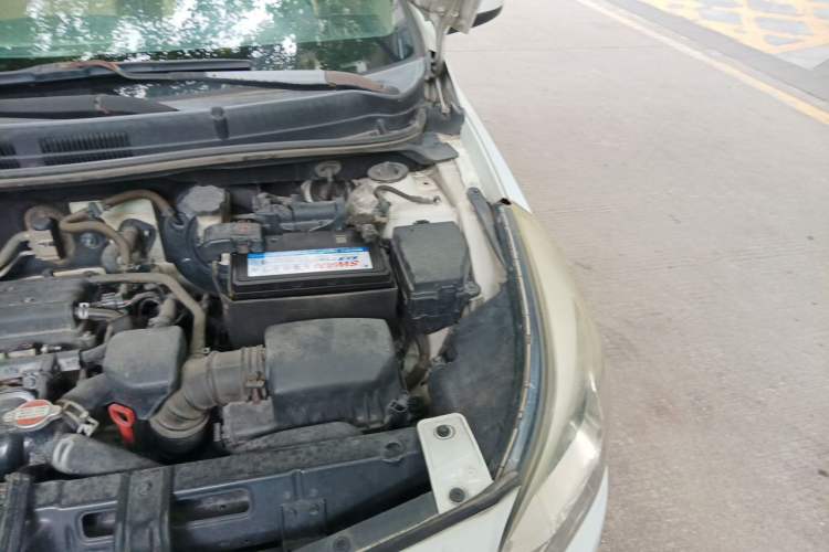 Used Hyundai Verna (older generation) 2016 1.4L Automatic Smart GLS Engine Bay Left