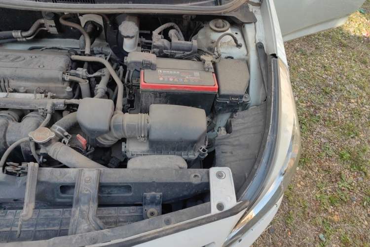 Used Hyundai Verna (older generation) 2016 1.4L Automatic Smart GLS Engine Bay Left
