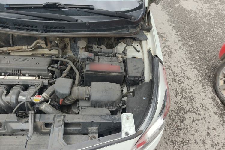 Used Hyundai Verna (older generation) 2016 1.4L Automatic Smart GLS Engine Bay Left