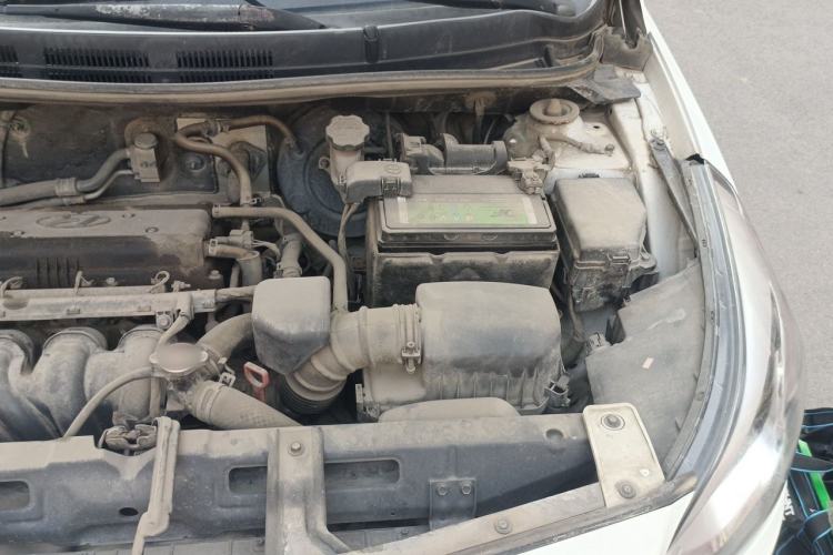 Used Hyundai Verna (older generation) 2016 1.4L Automatic Smart GLS Engine Bay Left