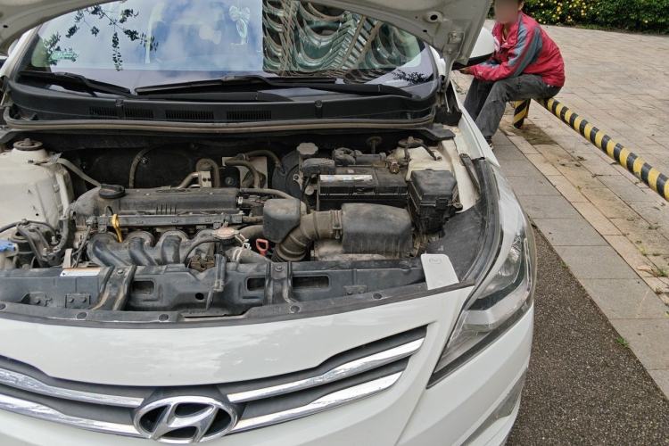 Used Hyundai Verna (older generation) 2016 1.4L Automatic Smart GLS Engine Bay Left