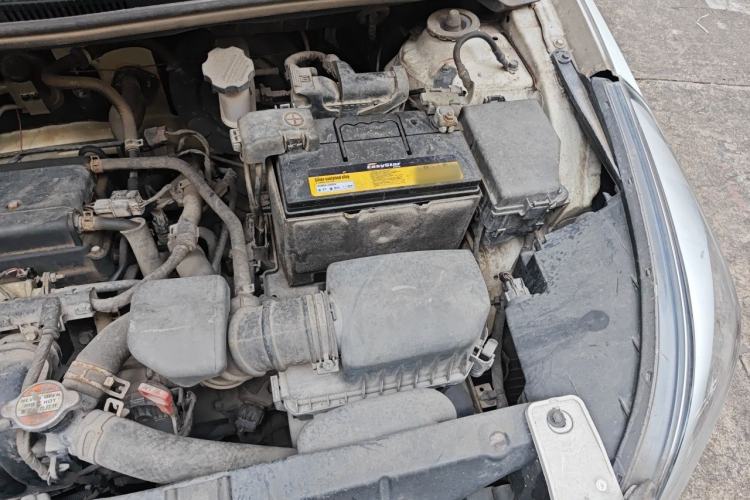 Used Hyundai Verna (older generation) 2016 1.4L Automatic Fashionable GS Model Engine Bay Left