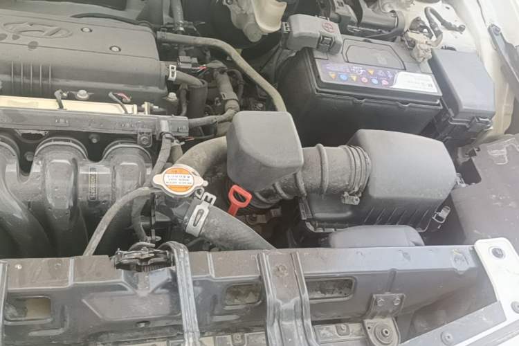 Used Hyundai Verna (older generation) 2016 1.4L Automatic Fashionable GS Model Engine Bay Left