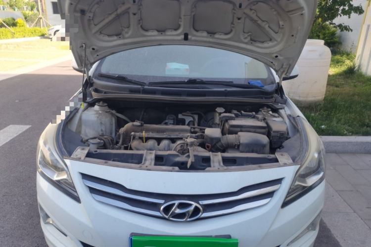 Used Hyundai Verna (older generation) 2016 1.4L Automatic Fashionable GS Model Engine Bay