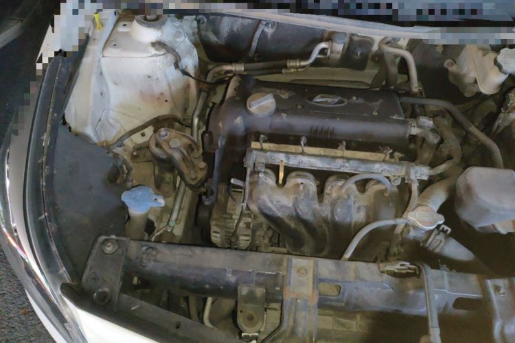 Used Hyundai Verna (older generation) 2016 1.4L Manual Smart GLS Trim Engine Bay Right