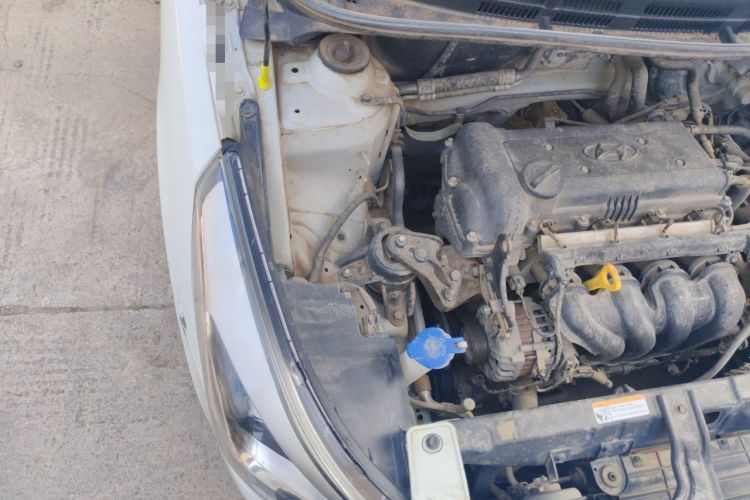Used Hyundai Verna (older generation) 2016 1.4L Automatic Smart GLS Engine Bay Right