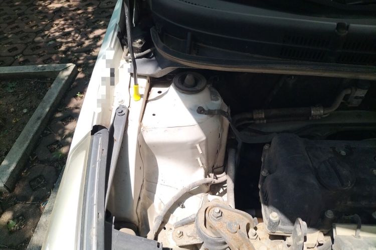 Used Hyundai Verna (older generation) 2016 1.4L Automatic Smart GLS Engine Bay Right