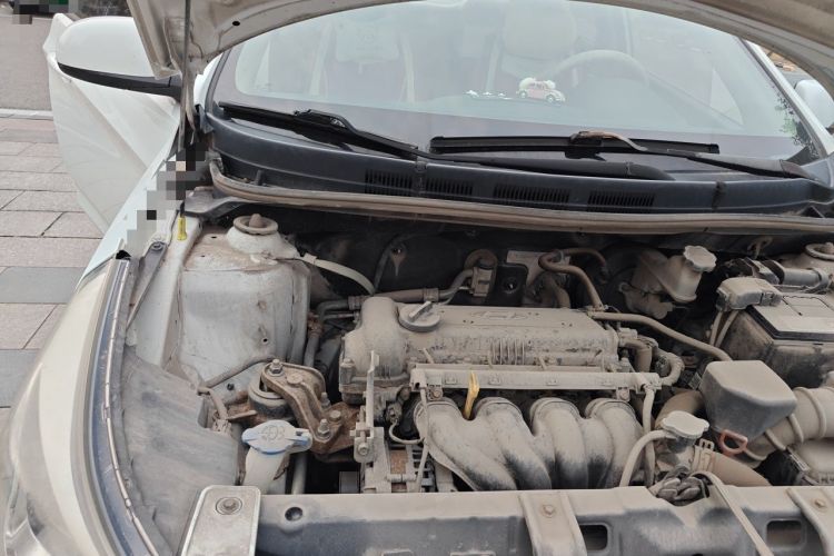 Used Hyundai Verna (older generation) 2016 1.4L Automatic Smart GLS Engine Bay Right