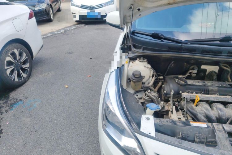Used Hyundai Verna (older generation) 2016 1.4L Automatic Smart GLS Engine Bay Right