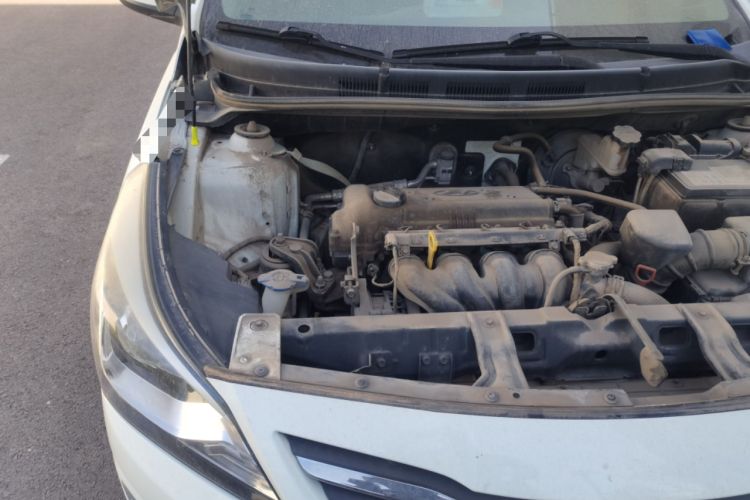 Used Hyundai Verna (older generation) 2016 1.4L Automatic Fashionable GS Model Engine Bay Right