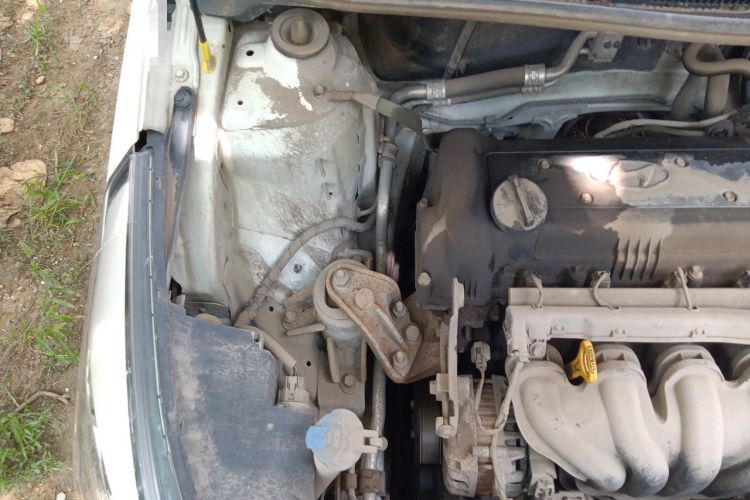 Used Hyundai Verna (older generation) 2016 1.4L Automatic Smart GLS Engine Bay Right