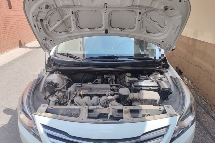 Used Hyundai Verna (older generation) 2016 1.4L Manual Smart GLS Trim Engine Bay