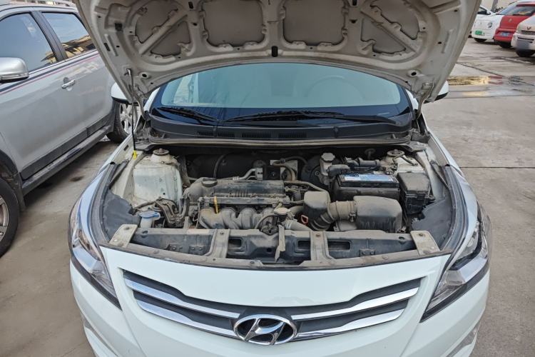 Used Hyundai Verna (older generation) 2016 1.4L Automatic Smart GLS Engine Bay
