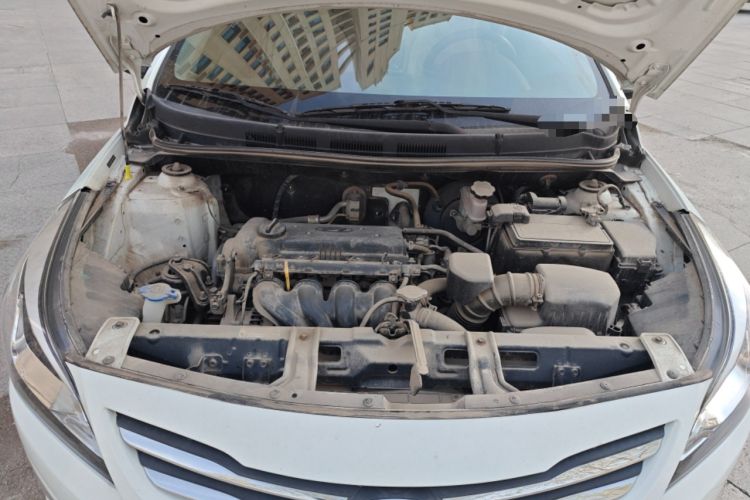 Used Hyundai Verna (older generation) 2016 1.4L Manual Smart GLS Trim Engine Bay