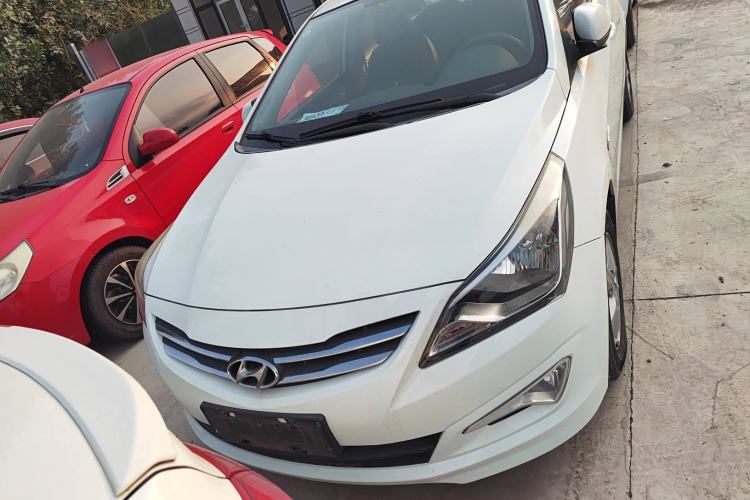 Used Hyundai Verna (older generation) 2016 1.4L Automatic Smart GLS Exterior 1