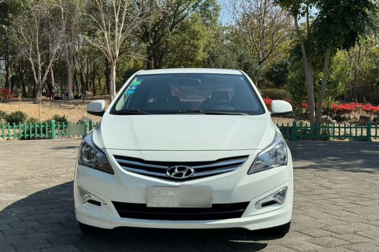 Used Hyundai Verna (older generation) 2016 1.4L Automatic Smart GLS Exterior 1