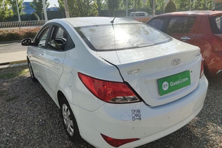 Used Hyundai Verna (older generation) 2016 1.4L Manual Smart GLS Trim Exterior 2