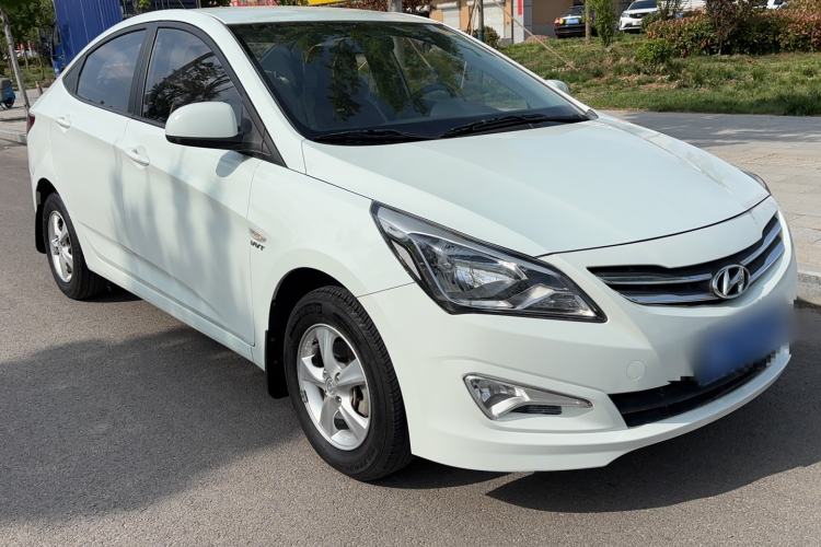 Used Hyundai Verna (older generation) 2016 1.4L Manual Smart GLS Trim Exterior 2