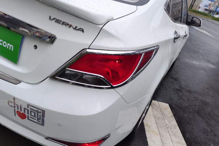 Used Hyundai Verna (older generation) 2016 1.4L Automatic Smart GLS Exterior 2