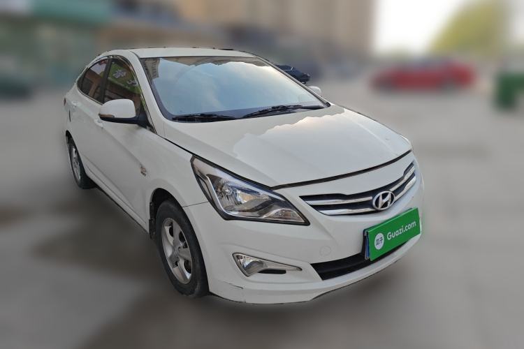 Used Hyundai Verna (older generation) 2016 1.4L Manual Smart GLS Trim Exterior 2