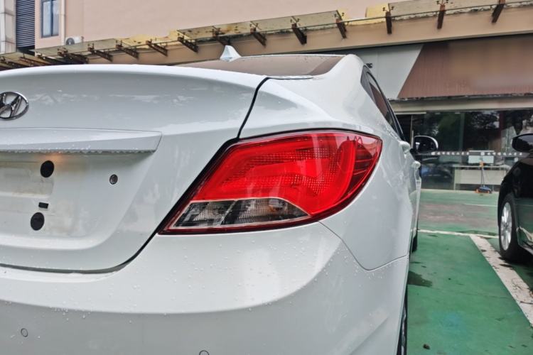Used Hyundai Verna (older generation) 2016 1.4L Automatic Smart GLS Exterior 3
