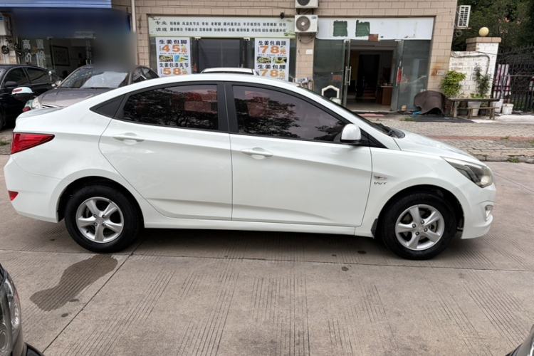 Used Hyundai Verna (older generation) 2016 1.4L Automatic Smart GLS Exterior 3