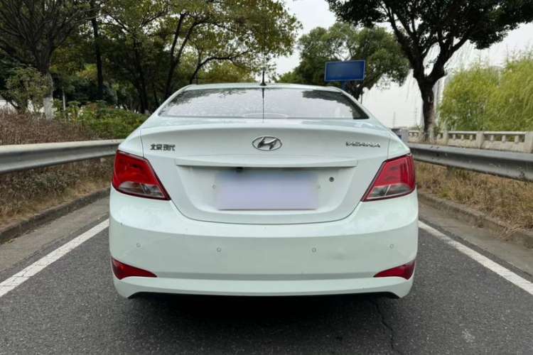Used Hyundai Verna (older generation) 2016 1.4L Manual Smart GLS Trim Exterior 3
