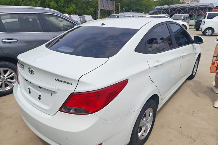 Used Hyundai Verna (older generation) 2016 1.4L Automatic Smart GLS Exterior 3