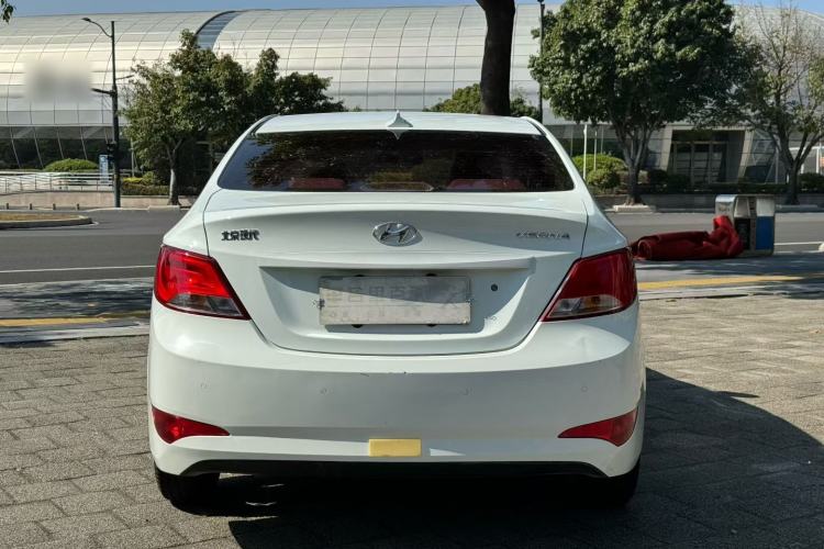 Used Hyundai Verna (older generation) 2016 1.4L Automatic Smart GLS Exterior 4