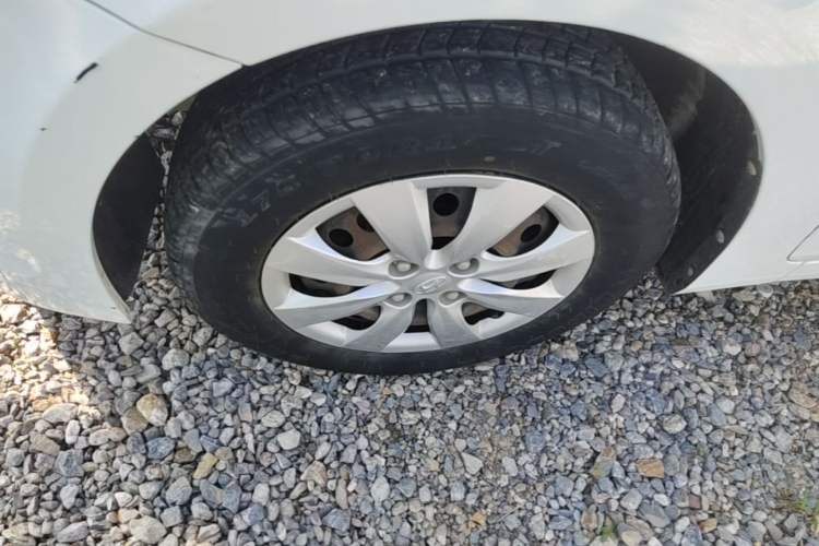 Used Hyundai Verna (older generation) 2016 1.4L Manual Smart GLS Trim Exterior 4