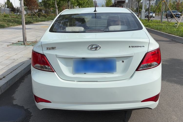 Used Hyundai Verna (older generation) 2016 1.4L Manual Smart GLS Trim Exterior 4