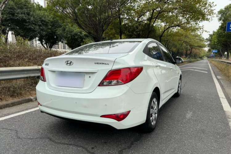 Used Hyundai Verna (older generation) 2016 1.4L Manual Smart GLS Trim Exterior 4