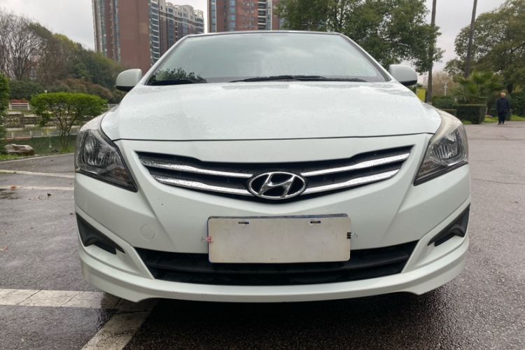 Used Hyundai Verna (older generation) 2016 1.4L Automatic Fashionable GS Model Exterior 4