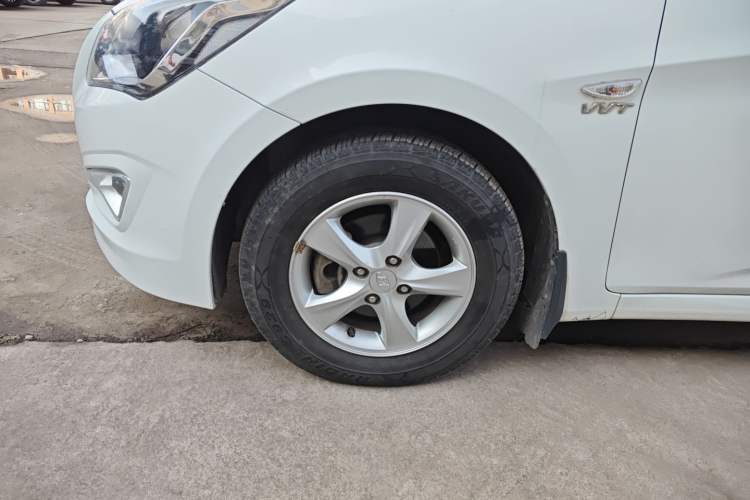Used Hyundai Verna (older generation) 2016 1.4L Automatic Smart GLS Exterior 4