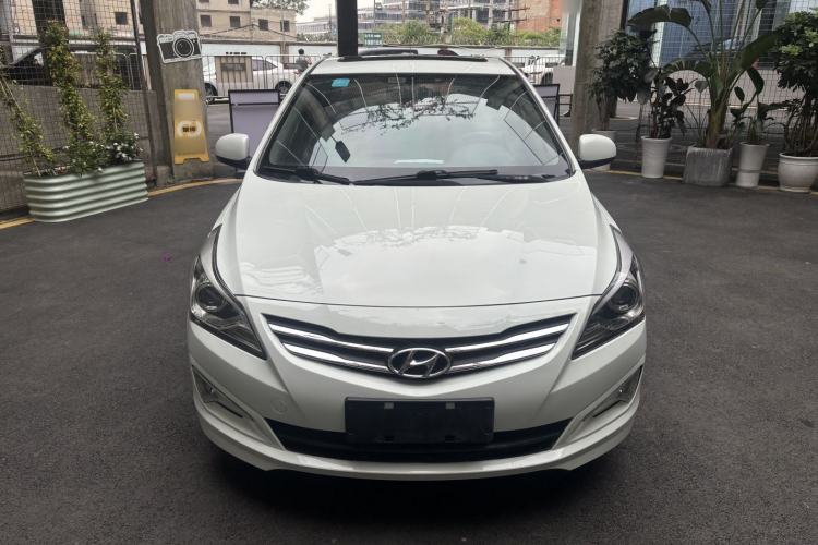 Used Hyundai Verna (older generation) 2016 1.4L Automatic Leading-Edge GLX Exterior 4
