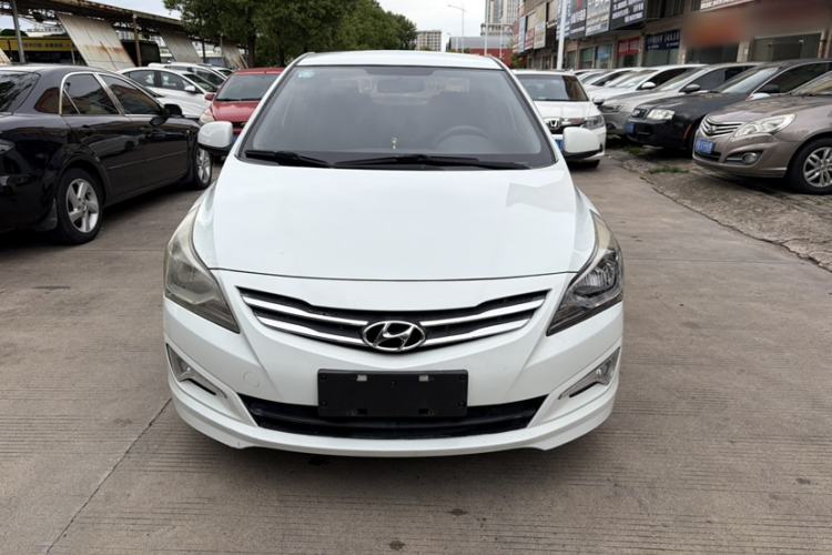 Used Hyundai Verna (older generation) 2016 1.4L Automatic Smart GLS Exterior 6