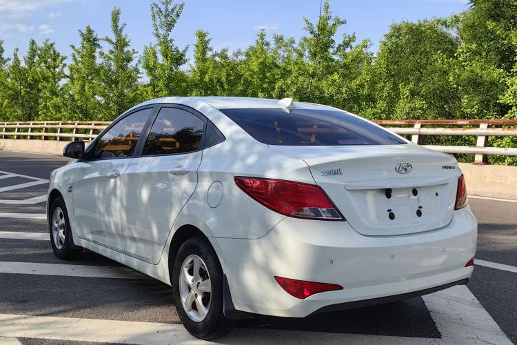 Used Hyundai Verna (older generation) 2016 1.4L Manual Smart GLS Trim Exterior 6