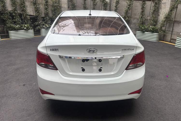 Used Hyundai Verna (older generation) 2016 1.4L Automatic Leading-Edge GLX Exterior 7